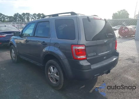 2011 Ford Escape Xlt from USA, damaged, VIN 1FMCU9DG5BKA13813